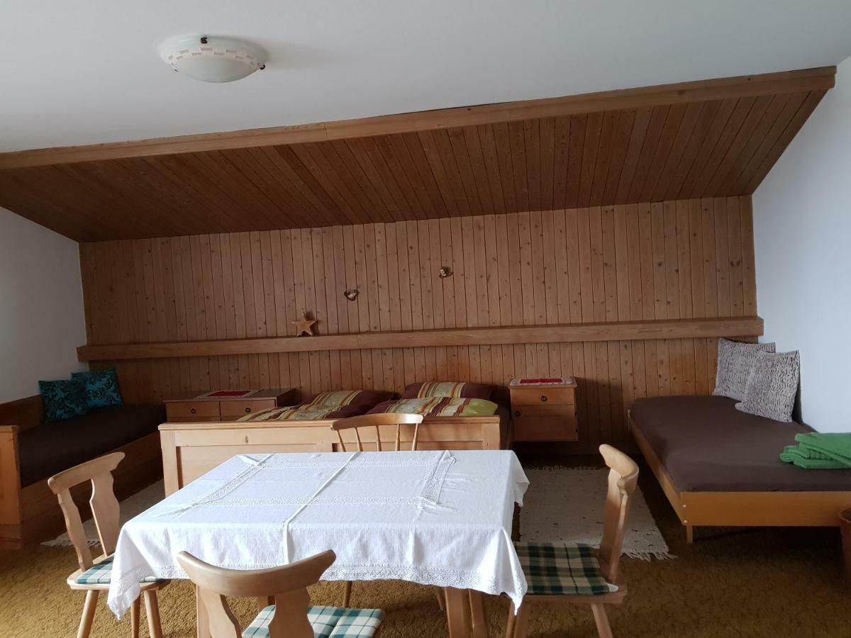 Haus Berger 호텔 베스텐도르프 외부 사진